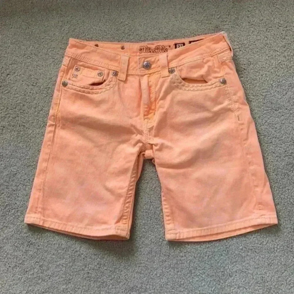 ⭐️ Light orange miss me boyfriend shorts in size 27
